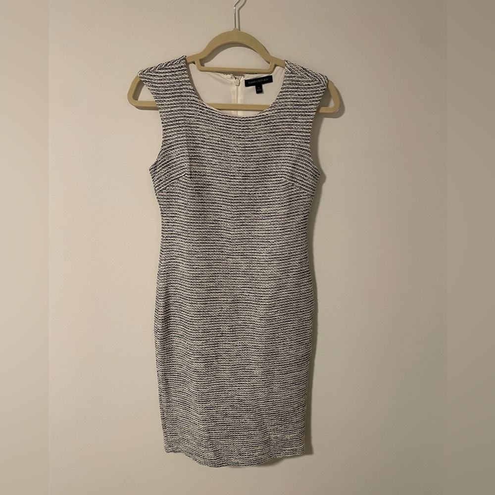 Women Banana Republic Black White Tweed Lined Sheath Dress